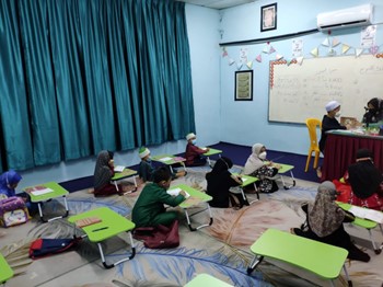 Kelas Kanak-kanak - Pembelajaran berkelompok untuk kanak-kanak